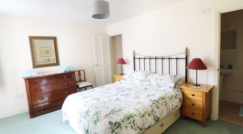 Photo of Glebe House