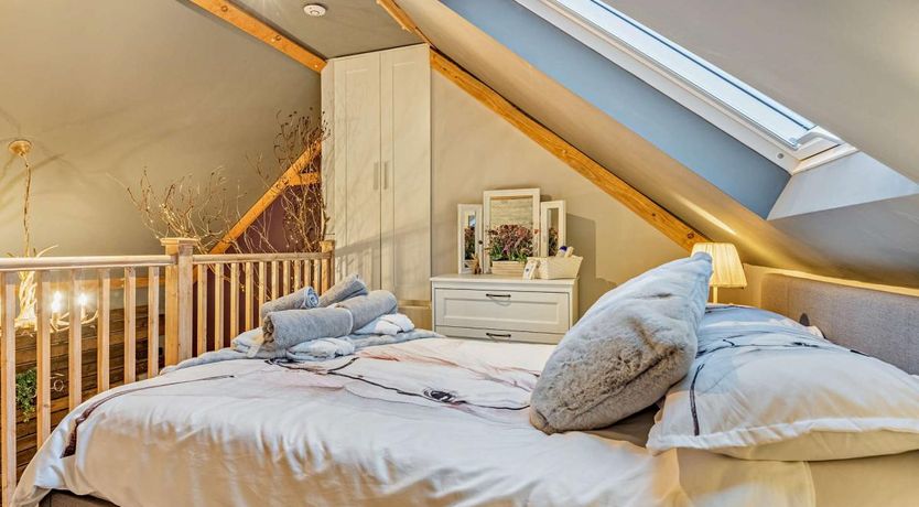 Photo of 1 Bed in Avon