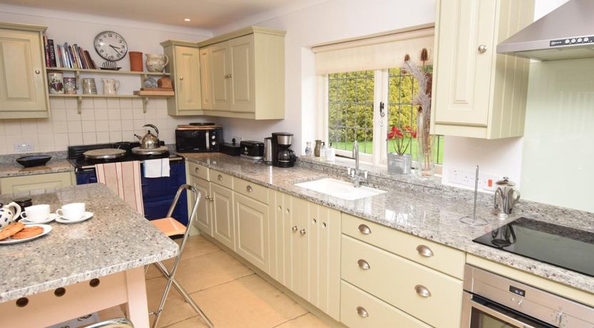 Photo of 4 Bed in Winchester