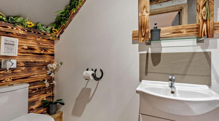 Photo of 1 Bed in Avon