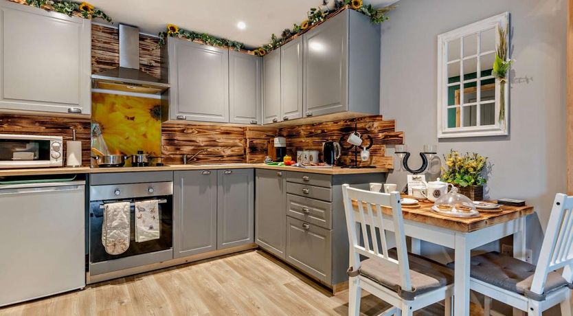 Photo of 1 Bed in Avon