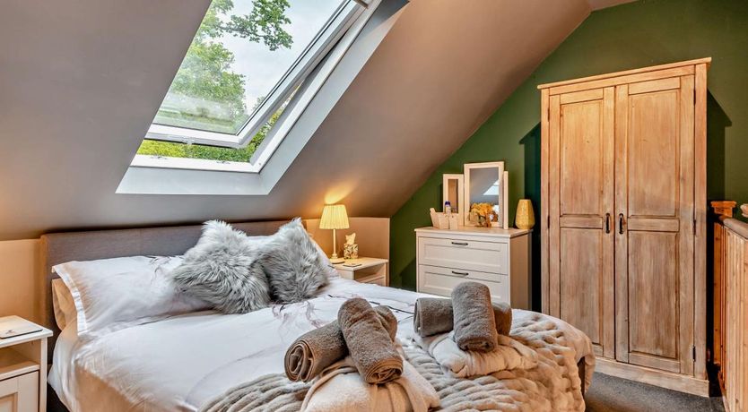 Photo of 1 Bed in Avon