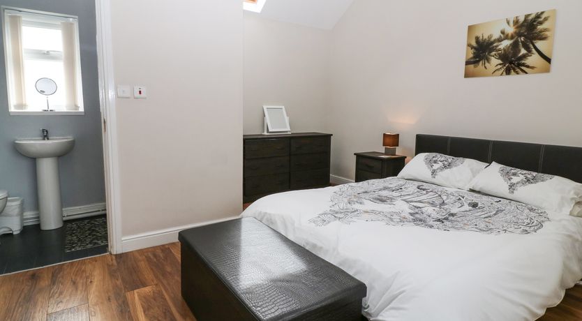 Photo of Felin Manaw