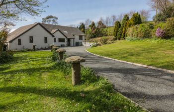 Higher Kernick Farm Holiday Cottage