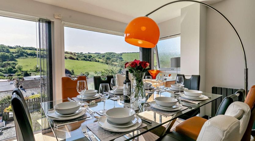 Photo of 4 Bed in Torpoint