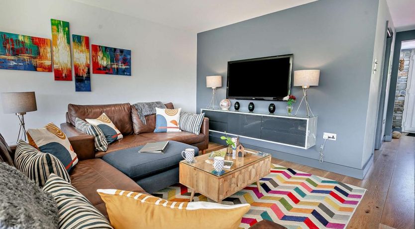 Photo of 4 Bed in Millbrook