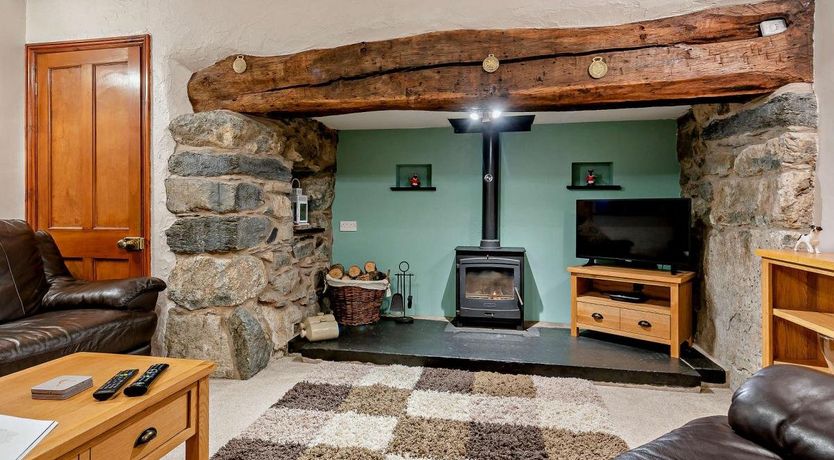 Photo of 3 Bed in Llanuwchllyn