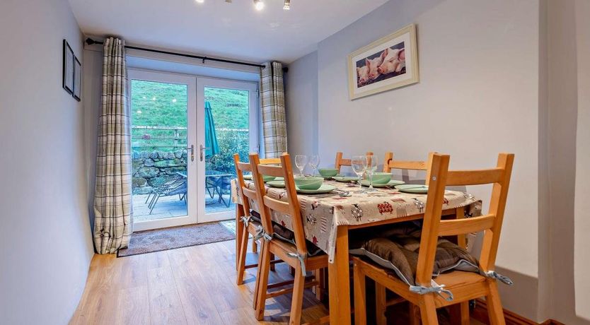 Photo of 3 Bed in Llanuwchllyn