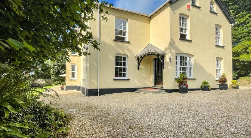 Photo of in Woodford (60291)