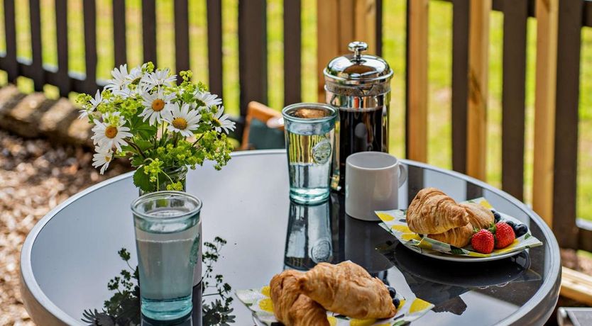 Photo of 1 Bed in Higher Clovelly