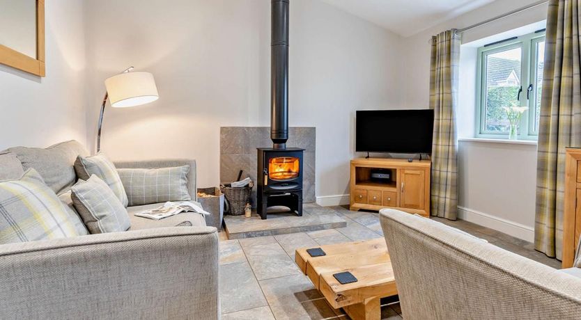 Photo of 2 Bed in Croes y pant