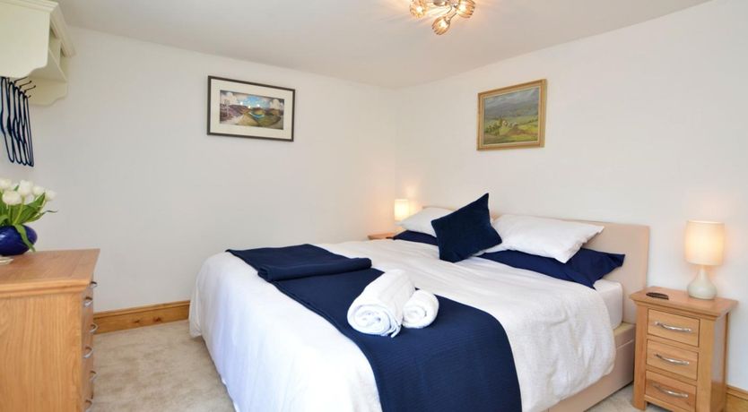 Photo of 2 Bed in High Peak