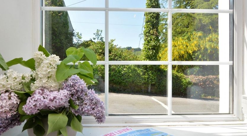 Photo of 2 Bed in Hayfield