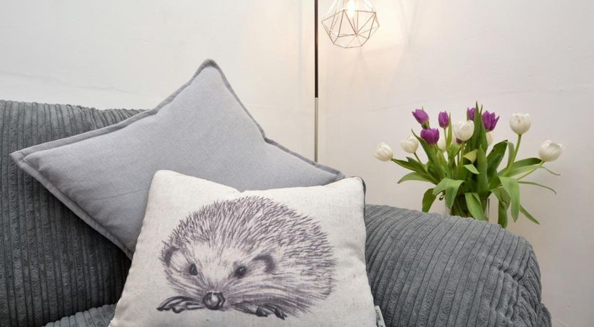 Photo of 2 Bed in Hayfield