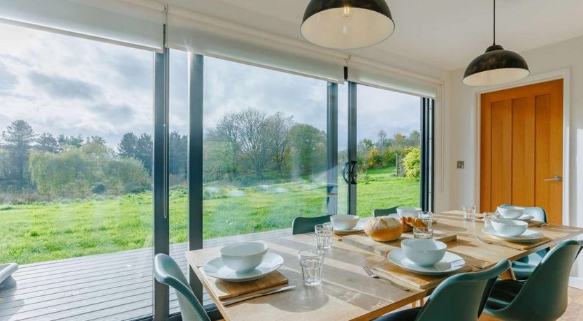 Photo of 3 Bed in Whitnage