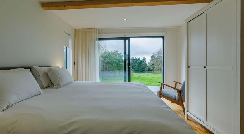 Photo of 3 Bed in Whitnage