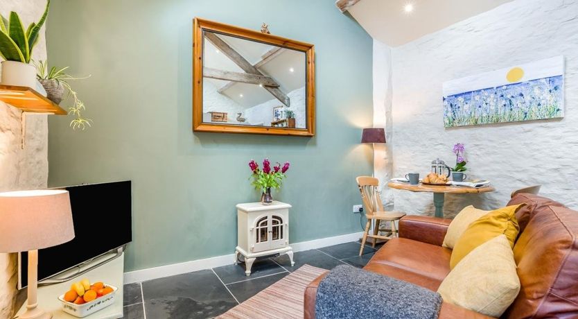 Photo of 1 Bed in St Dominick