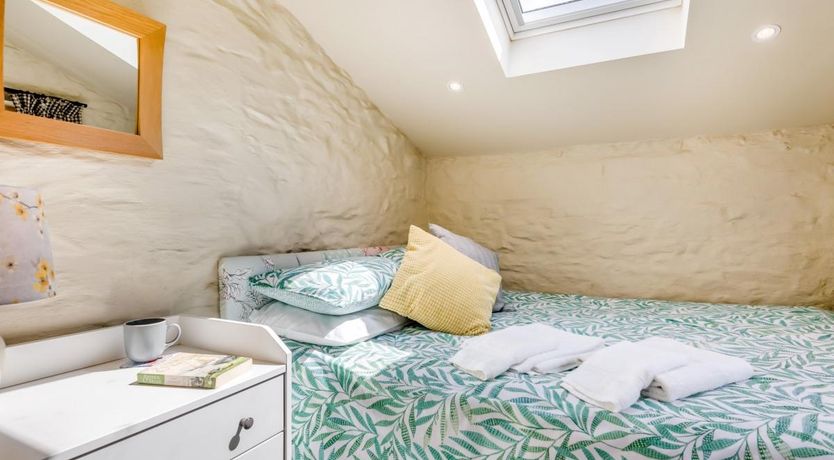 Photo of 1 Bed in St Dominick