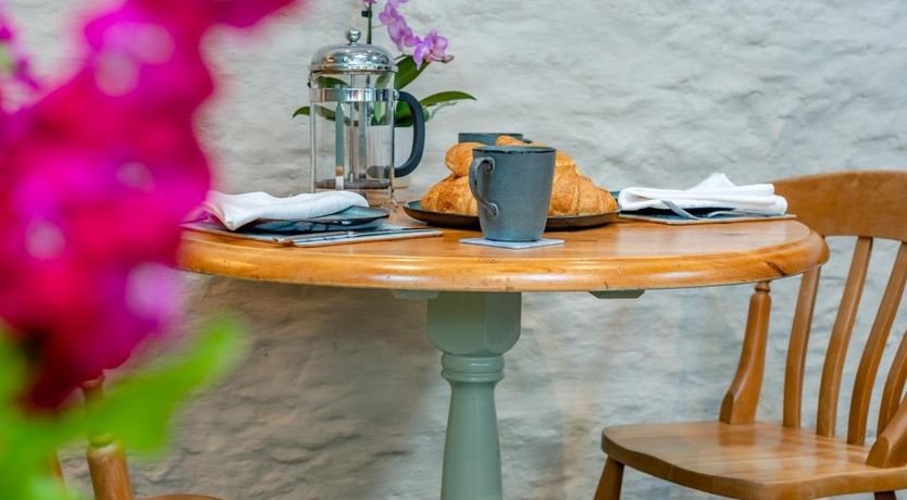 Photo of 1 Bed in St Dominick