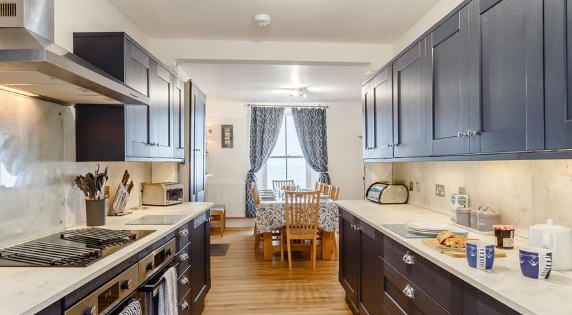 Photo of 6 Bed in Cawsand