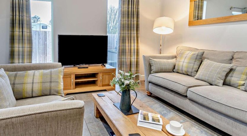 Photo of 2 Bed in Croes y pant