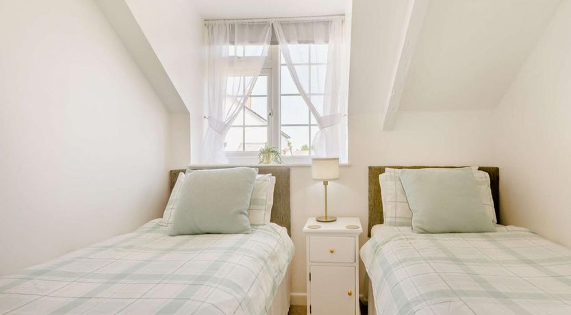 Photo of 2 Bed in Westward Ho