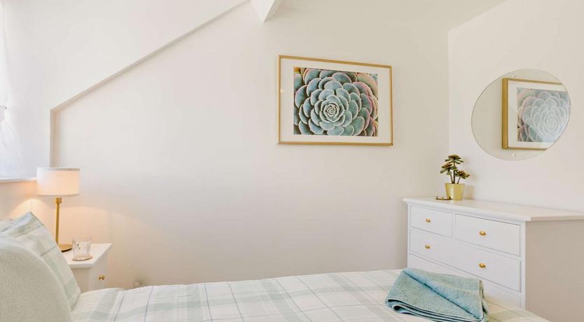 Photo of 2 Bed in Westward Ho