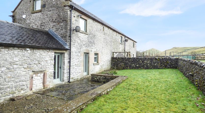 Photo of Hall End Barn