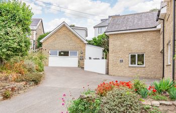 The Beach House Holiday Cottage