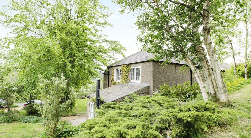 Photo of 2 Redeswood Cottages