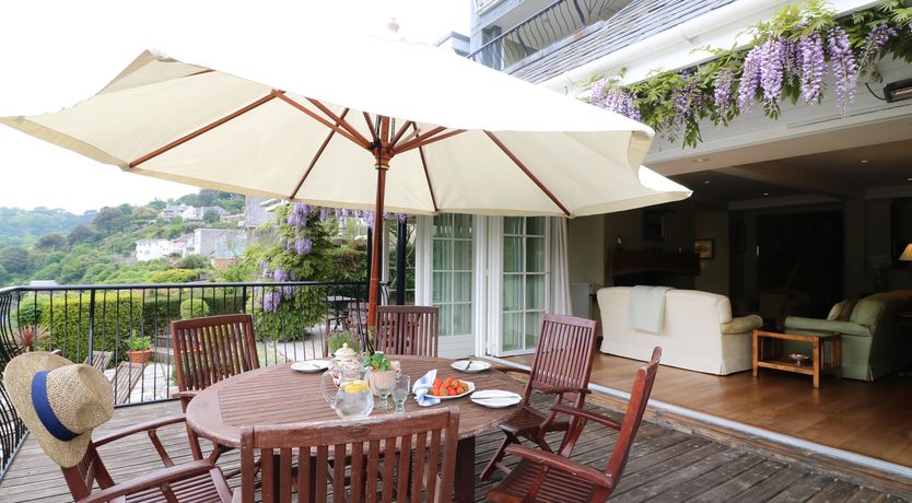 Photo of Elphinstone