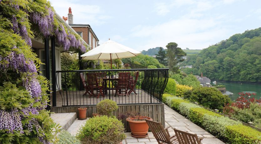 Photo of Elphinstone