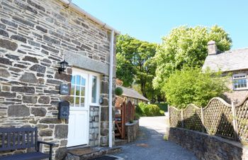 Hele Stone Cottage Holiday Cottage