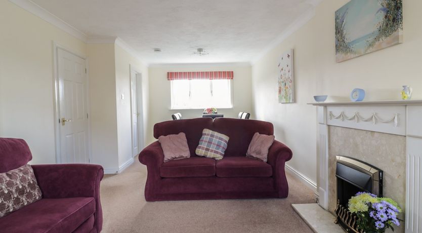 Photo of 12 Kel Avon