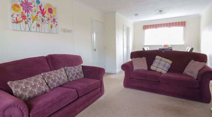 Photo of 12 Kel Avon