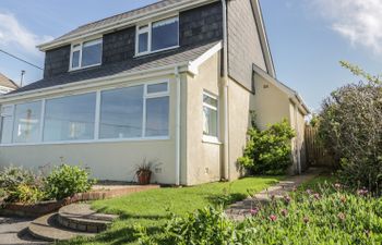 Crantock Bay House Holiday Cottage