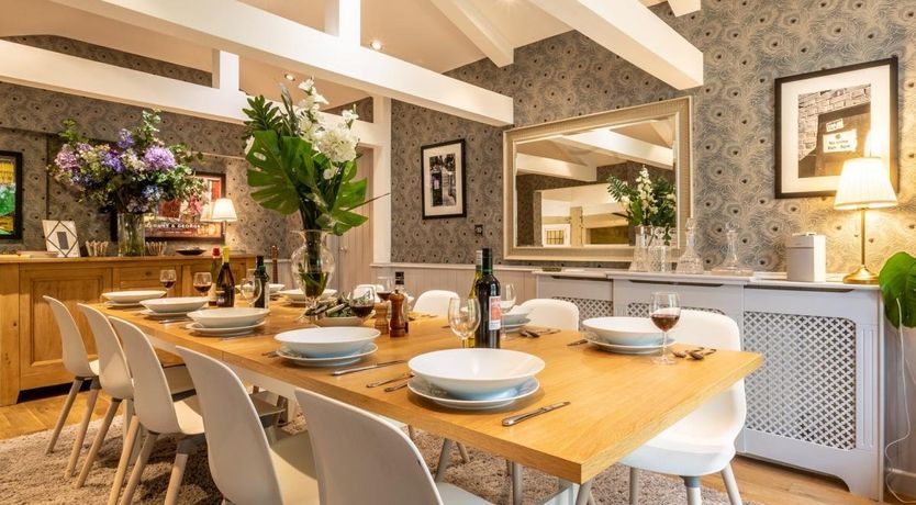 Photo of 6 Bed in Boldre