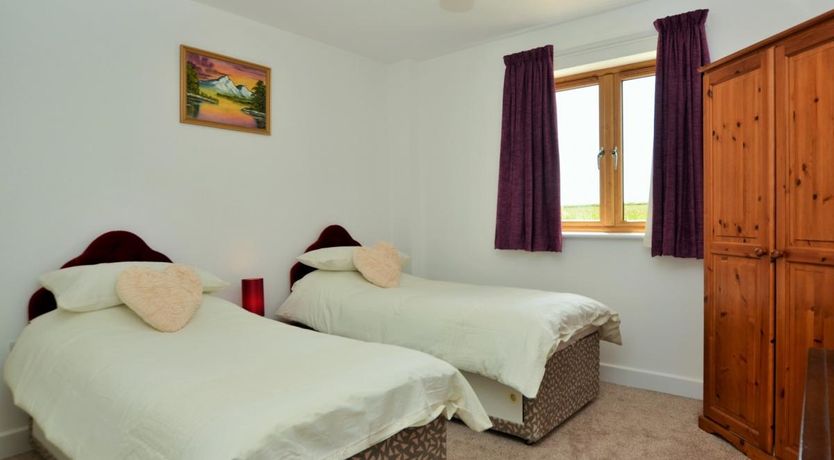 Photo of 2 Bed in Hersham