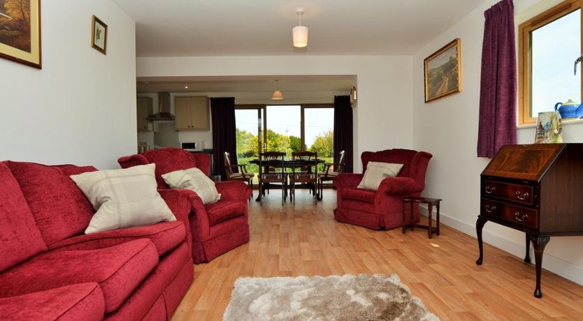 Photo of 2 Bed in Hersham