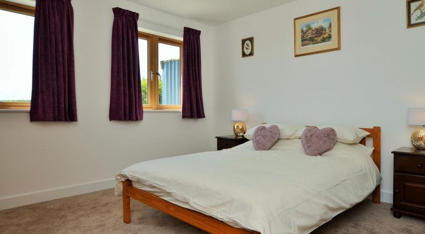 Photo of 2 Bed in Hersham