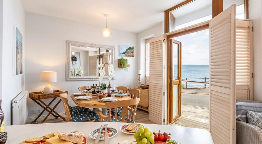 Photo of 3 Bed in Shanklin