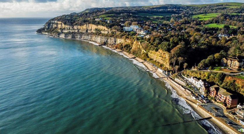 Photo of 3 Bed in Shanklin