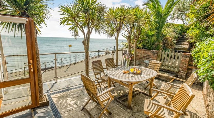 Photo of 3 Bed in Shanklin