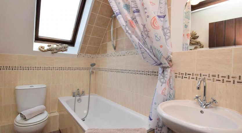 Photo of 2 Bed in Shanklin