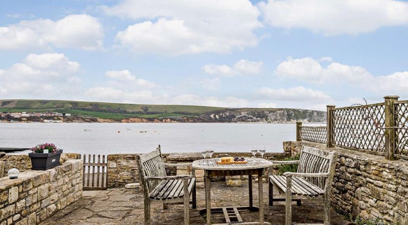 Photo of 3 Bed in Swanage