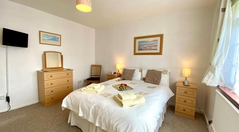 Photo of 2 Bed in Shanklin