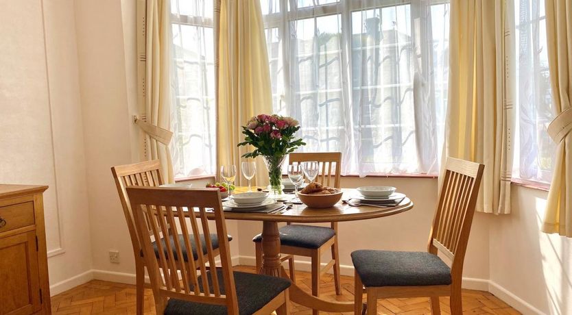 Photo of 2 Bed in Shanklin