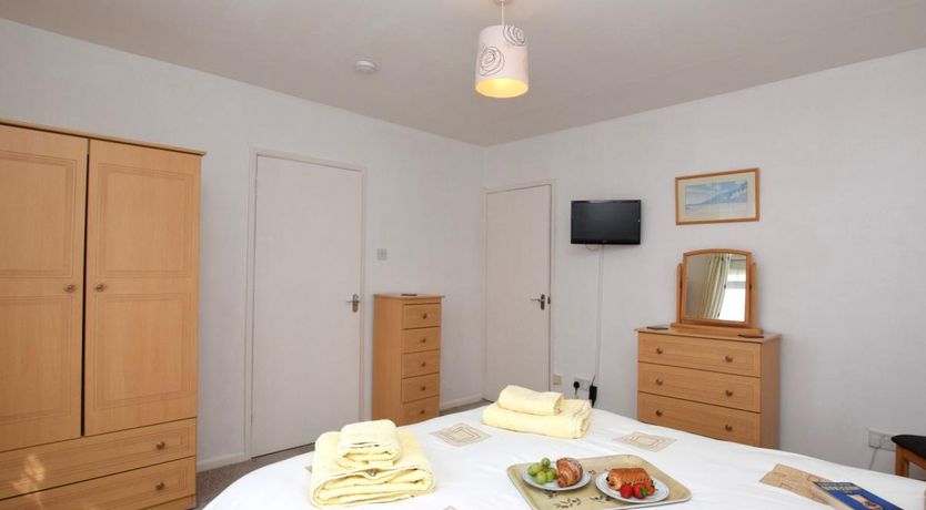 Photo of 2 Bed in Shanklin