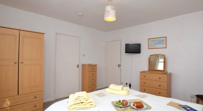Photo of 2 Bed in Shanklin
