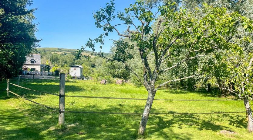 Photo of 2 Bed in Alverstone